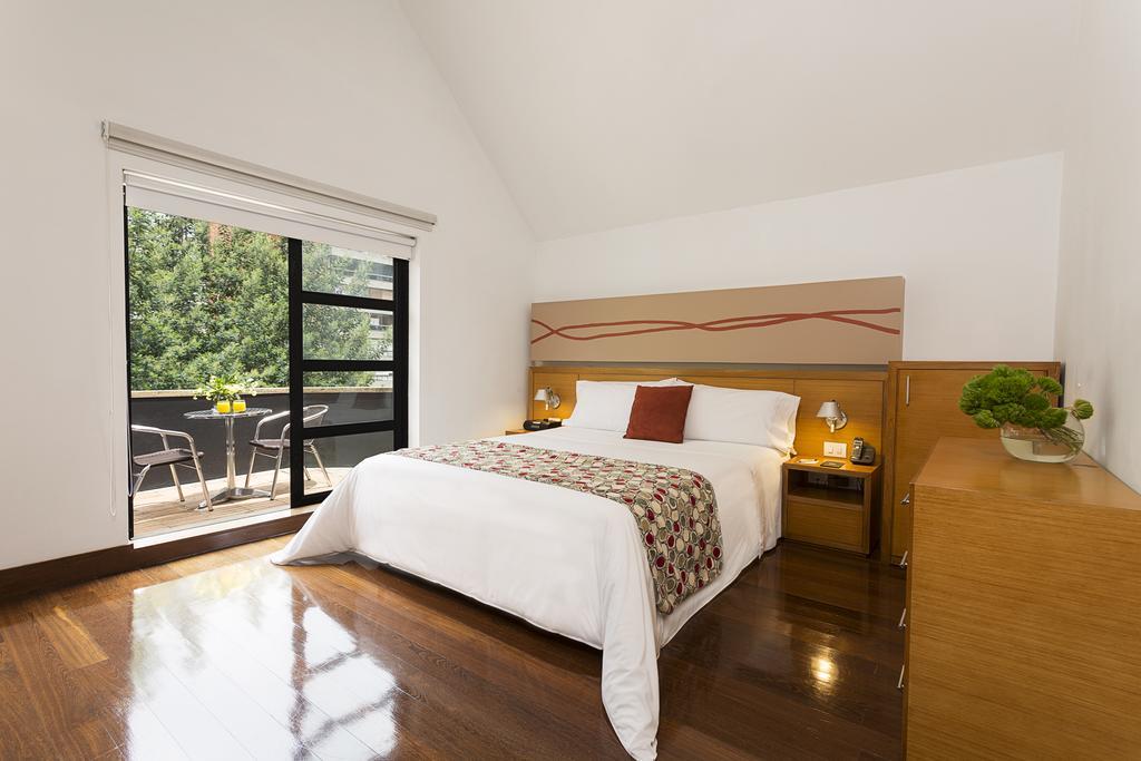 Hotel Bh La Quinta โบโกตา ภายนอก รูปภาพ