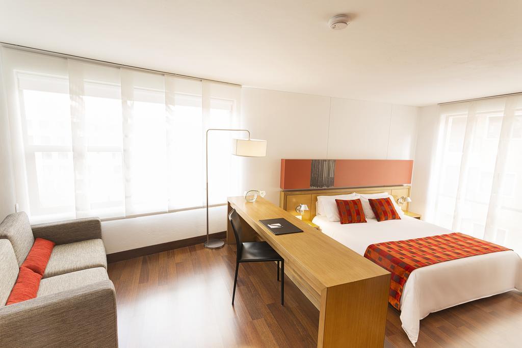 Hotel Bh La Quinta โบโกตา ภายนอก รูปภาพ